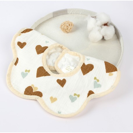 Baveta Tip Floare, Flippy, din Bumbac, pentru Copii 0-12 Luni, Rezistenta la apa, cu Capse, Model cu Inimioare, 26 x 29 cm, Maro